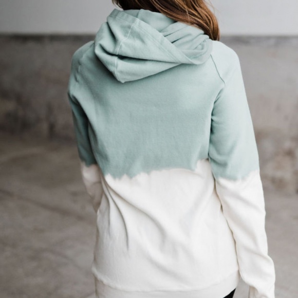 Drawstring zipper hoodie with pockets-21 PTP, 95% polyester and 5% elastane. - Picture 5 of 6
